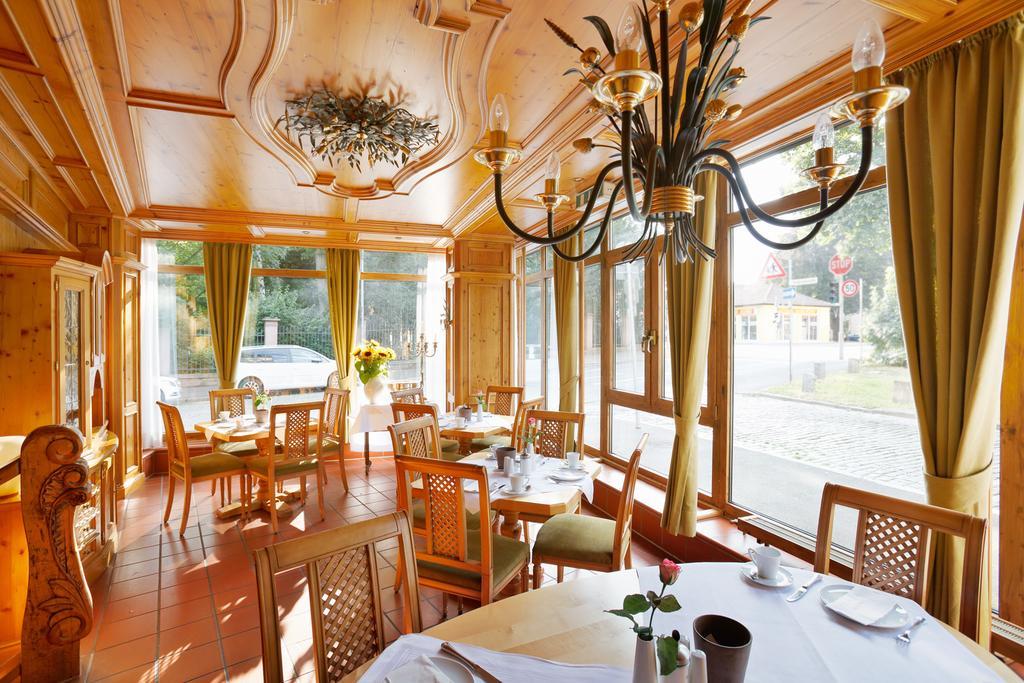 Hotel Zum Goldenen Ochsen Am Schlossgarten Aschaffenburg Buitenkant foto